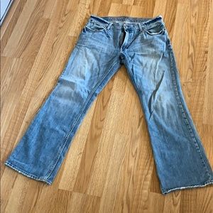 AMercian Eagle 33/32 Low Rise Bootcut
